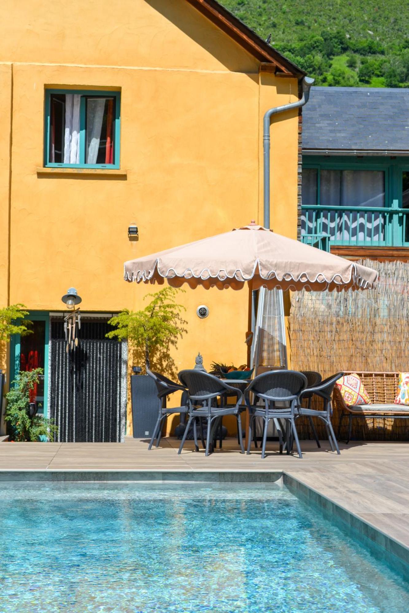 A Nouste Chambres D'Hotes Et Gite Only Adults Campan Kültér fotó