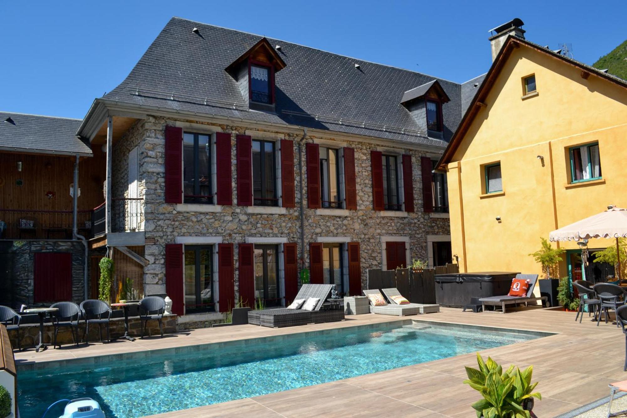 A Nouste Chambres D'Hotes Et Gite Only Adults Campan Kültér fotó